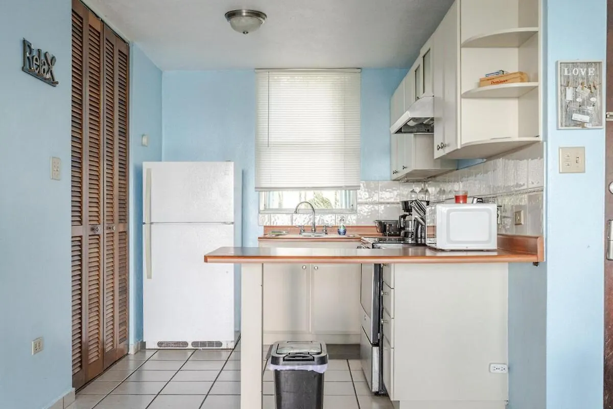 Costa Brava Beach & Pool Apartment 24-402 Ceiba